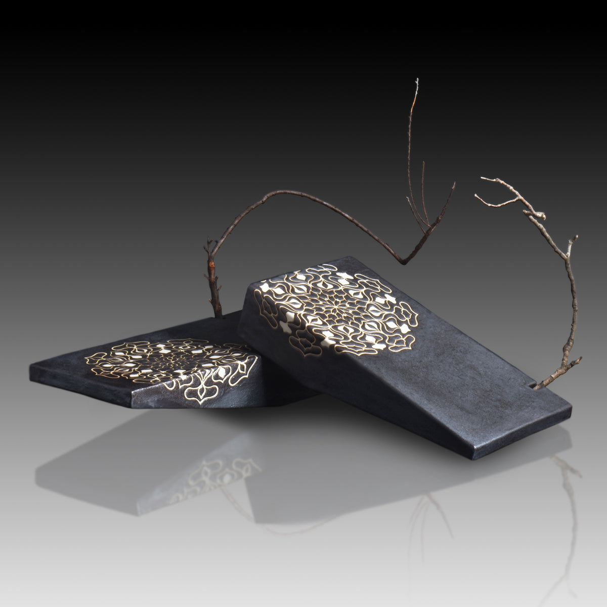 Vases with a Fulcrum